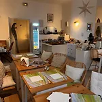 Eden Hotel