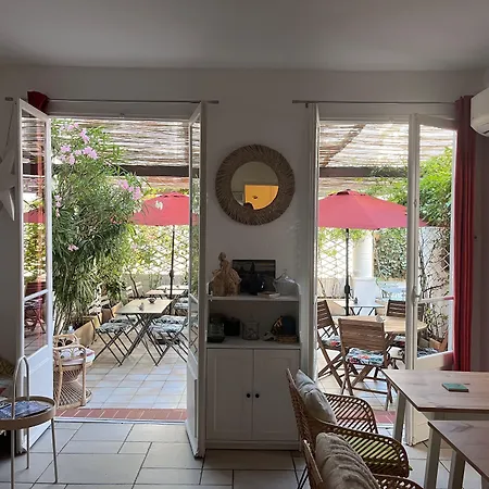 Eden - La Baigneuse Otel