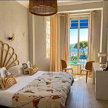 Otel Eden - La Baigneuse 3*