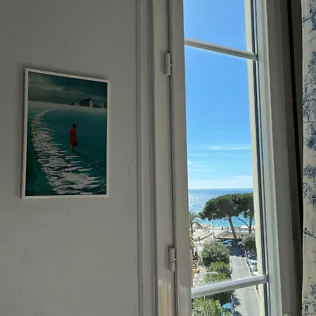 Otel Eden - La Baigneuse