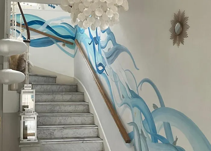 Готель Eden - La Baigneuse 3*